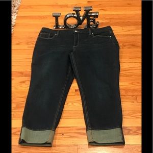 WOMEN ‘S BLUE JEANS